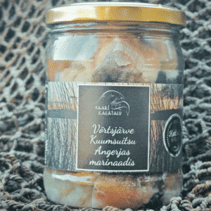 Угорь горячего копчения из озера Выртсъярв в маринаде